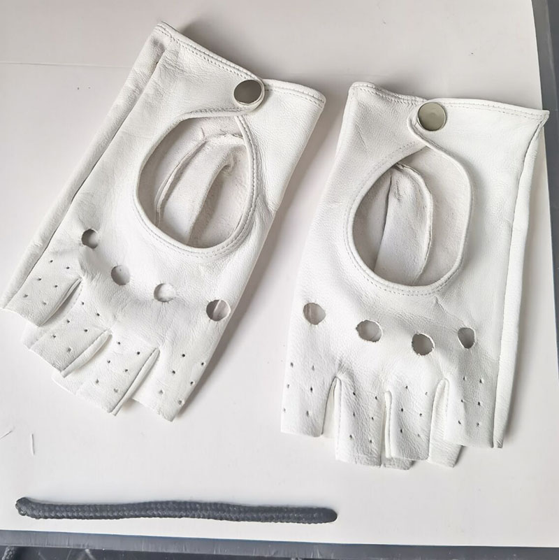 女性用天然シープスキンレザー中空アウトセミフィンガーグローブ - Leather Driving Glove のレビューと価格